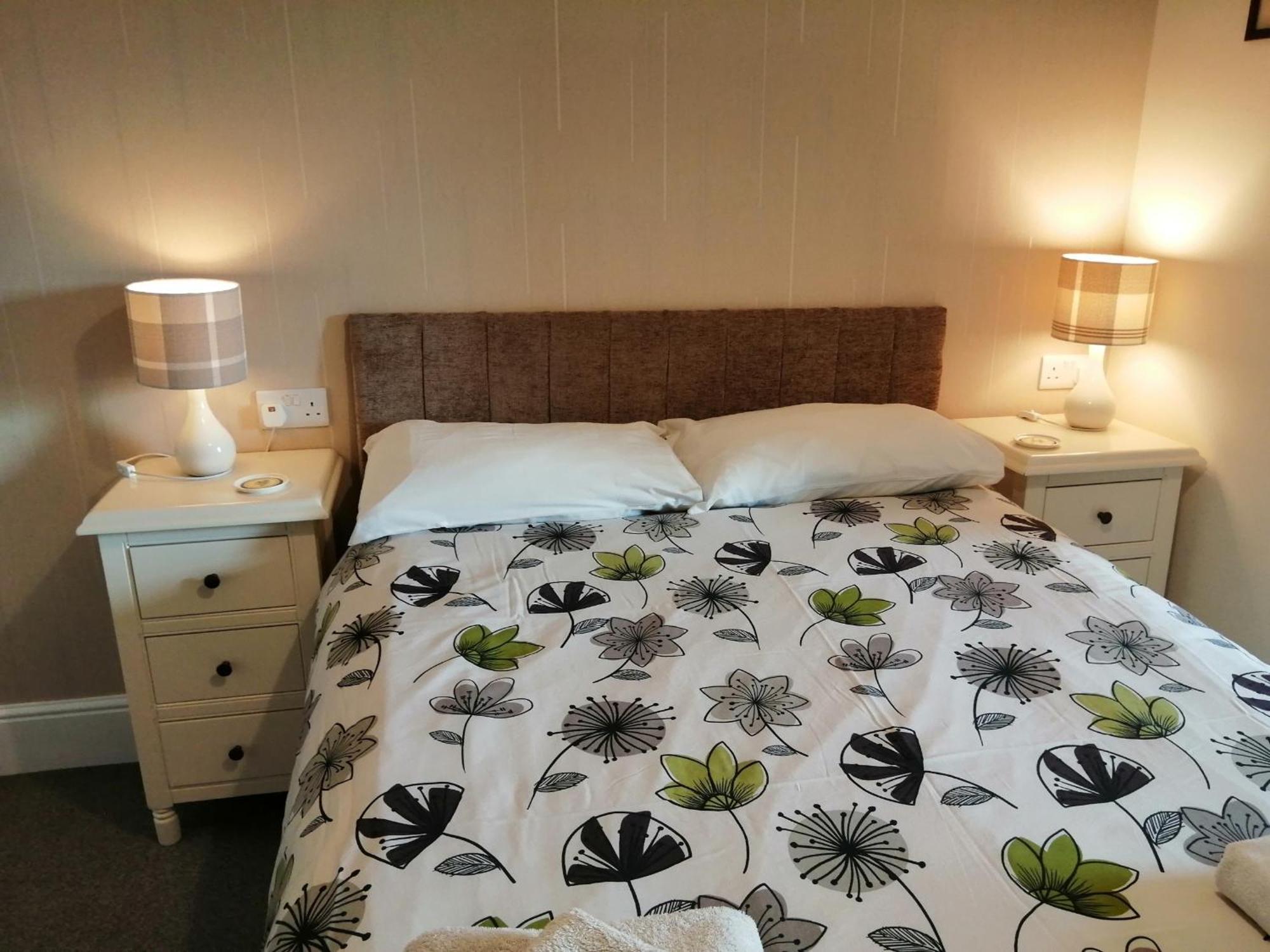 Llanbister Lion Hotel חדר תמונה